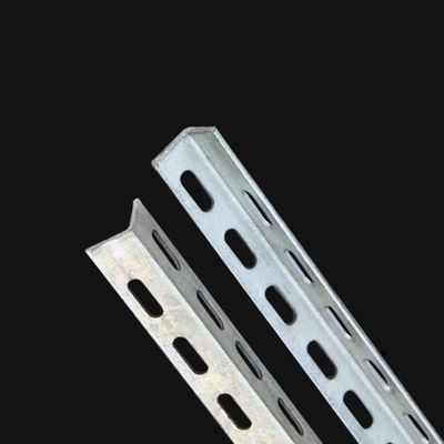 2 pulgadas con ranuras de hierro de ángulo de canal HDG galvanizado zincado personalizado