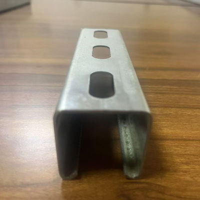 2x3 de acero galético resistente de apoyo sólido de canal de zinc revestido de cargas pesadas