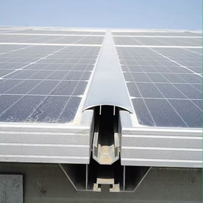 Panel solar de aleación de aluminio ODM Sistema ferroviario de drenaje de canaletas Montaje de techo