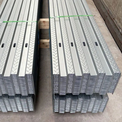 Sistemas de pasarela de techo de metal de seguridad antideslizante para paneles solares